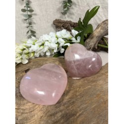 Roze kwarts edelsteen hart 550-750 gram