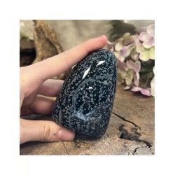 Obsidiaan sneeuwvlok sculptuur 6-8 cm