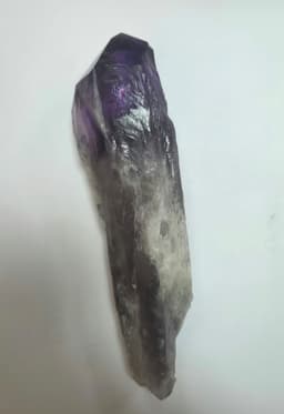 S4H Roze Amethist op Voet – Edelsteen voor Hartelijke Liefde en Zachte Spirituele Verbinding