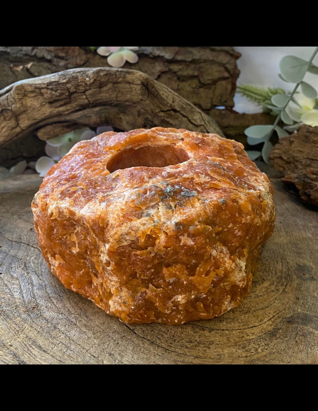 Theelichthouder Calciet Orchidee (vuur) ruw